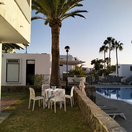 Lägenhet Con Jardin Y Piscina